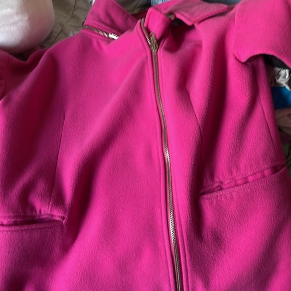 Jennifer Lopez pink jackets - Picture 9 of 12